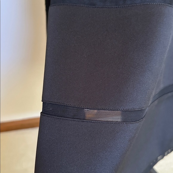 Vince Camuto Black Sleeveless Midi Dress - Picture 11 of 11